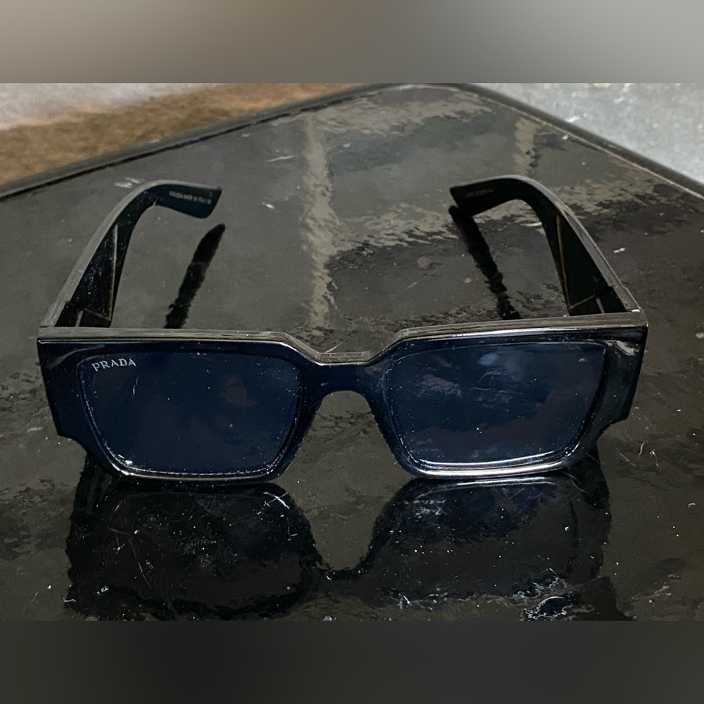 NWT Prada sunglasses,numbered,logo,case/accessories,registration card - Picture 3 of 14